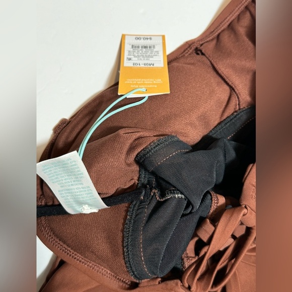 KONA Sol Women's Twist-Front Bandeau Classic One Piece Swimsuit M 8-10 - Picture 8 of 8